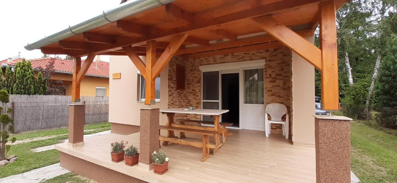 Villa Thomas Nyaralo Balatonmáriafürdő Exterior foto